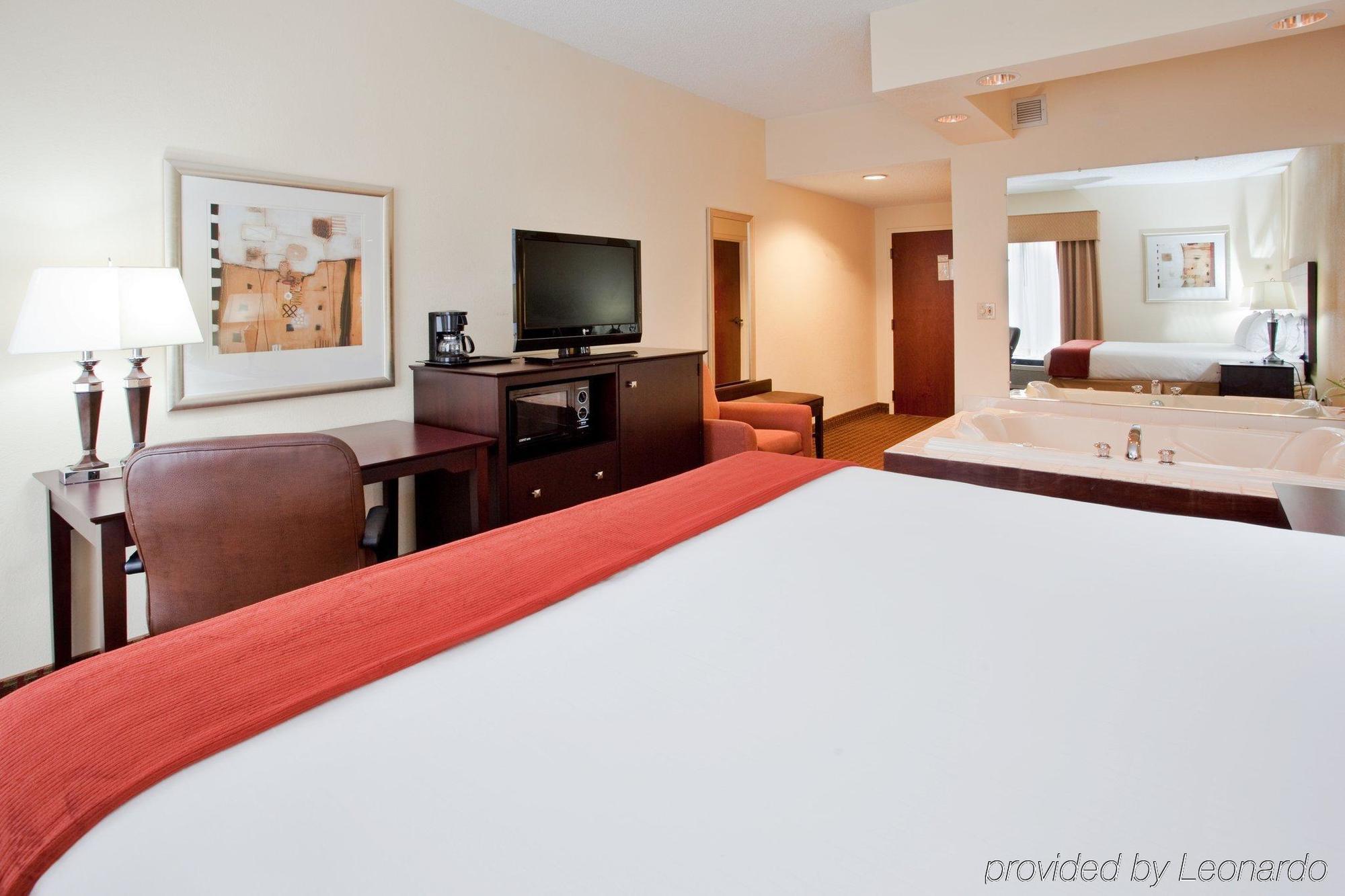 Hampton Inn Covington Va Habitación foto